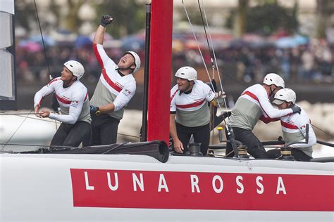 Luna Rossa teams